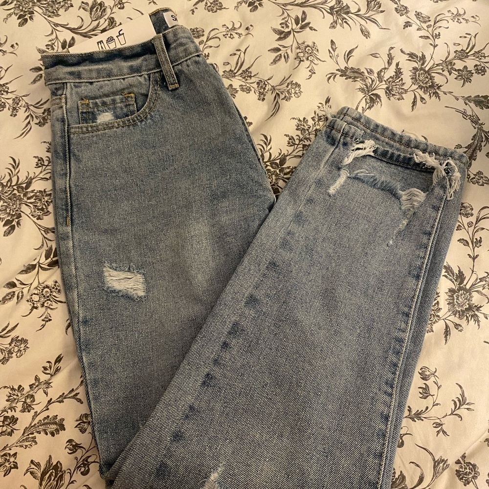 Boutique High-Rise Mom Jeans